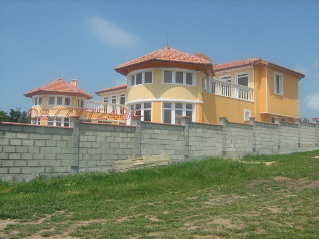 Дава под наем КЪЩА, с. Здравец, област Варна