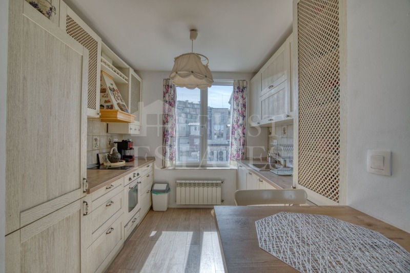 Дава под наем 3-СТАЕН, гр. София, Лозенец, снимка 14 - Апартаменти - 51731371