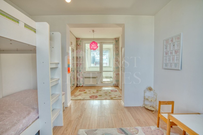 Дава под наем 3-СТАЕН, гр. София, Лозенец, снимка 13 - Апартаменти - 51731371