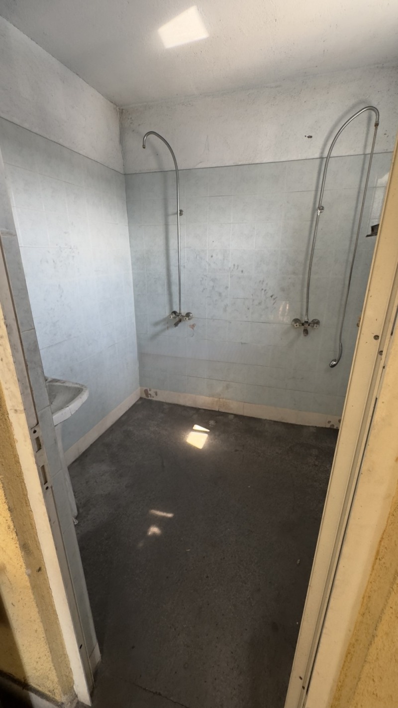 Дава под наем СКЛАД, гр. Димитровград, област Хасково, снимка 15 - Складове - 53127912