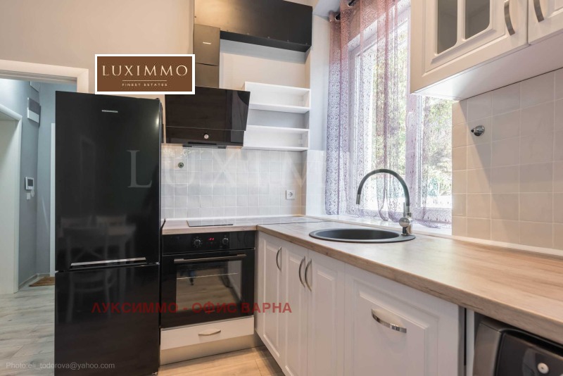 Дава под наем КЪЩА, гр. Варна, Център, снимка 3 - Къщи - 52141084