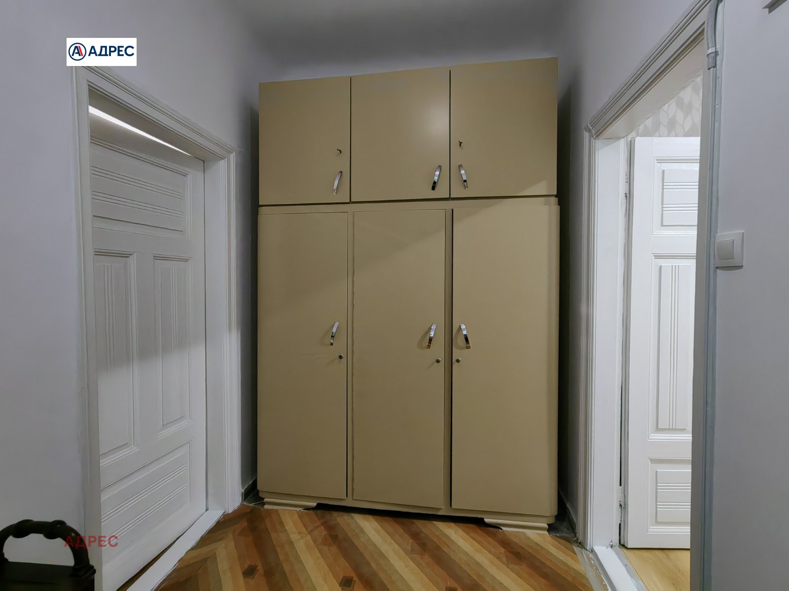 Дава под наем ЕТАЖ ОТ КЪЩА, гр. Варна, Център, снимка 14 - Етаж от къща - 53964048