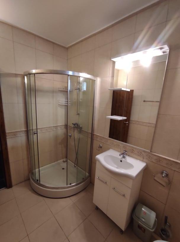 Дава под наем 2-СТАЕН, гр. Варна, Бриз, снимка 5 - Апартаменти - 53691676