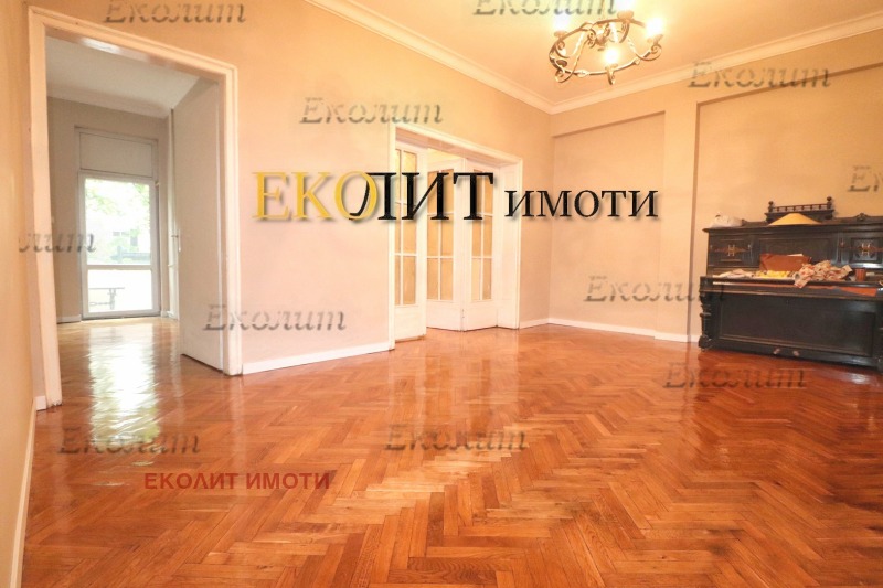 Te huur  Kantoor Sofia , Tsentar , 107 m² | 29721506 - afbeelding [2]