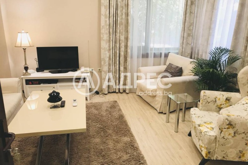 De inchiriat  1 dormitor Sofia , Țentâr , 60 mp | 98963289