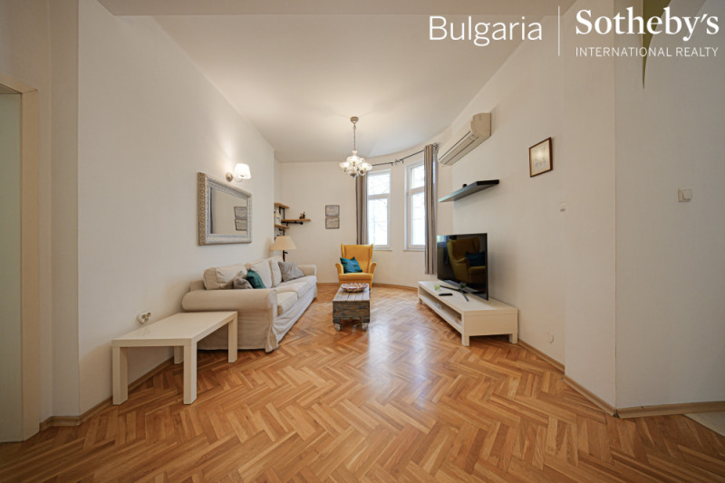 Дава под нем  3-стаен, град София, Център •  950 EUR • ID 75262650 — holmes.bg - [1] 