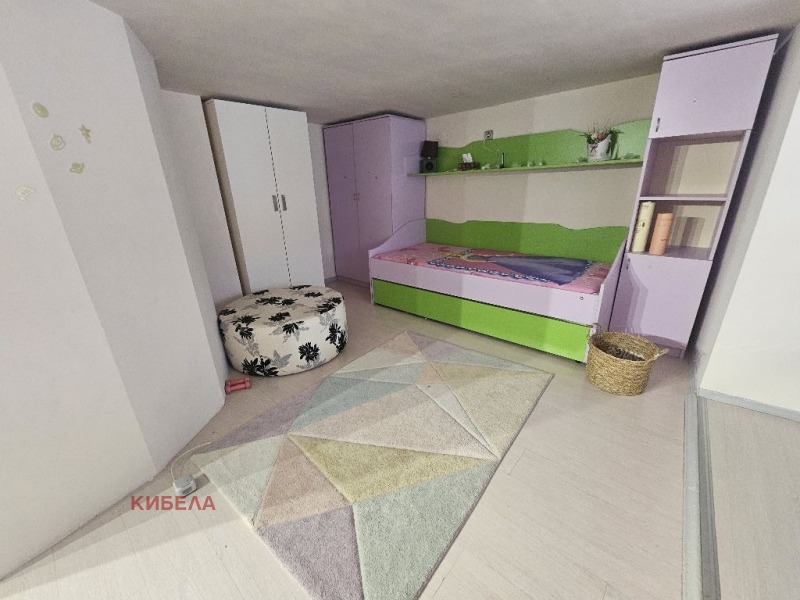 För uthyrning  Etagevåning Pernik , Centar , 89 kvm | 53421031 - bild [12]