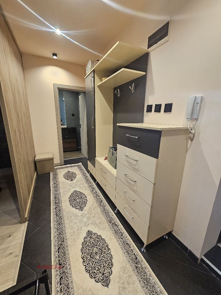 För uthyrning  Etagevåning Pernik , Centar , 89 kvm | 53421031 - bild [6]