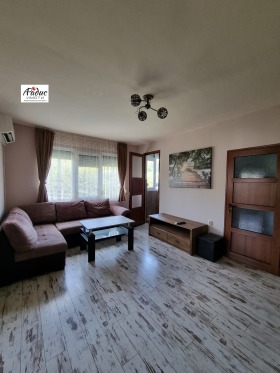 1 slaapkamer Tri tsjutsjura - sever, Stara Zagora