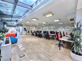 ОФИС, 275 m2