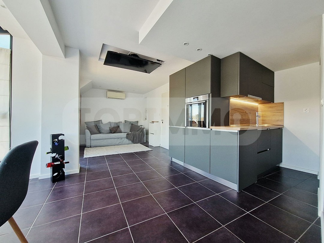 Дава под наем 1-СТАЕН, гр. Варна, Център, снимка 3 - Апартаменти - 54078440