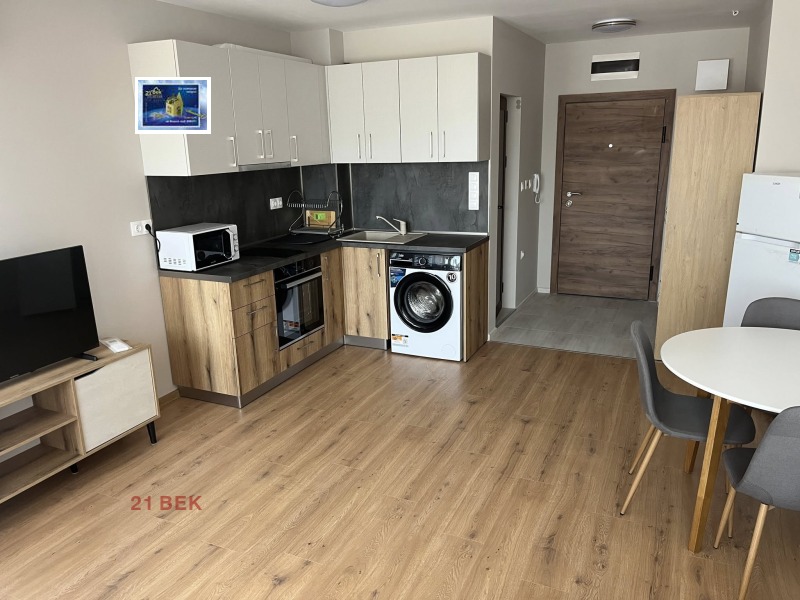 Издаје се  Студио Пловдив , Јyжен , 35 м2 | 27039902