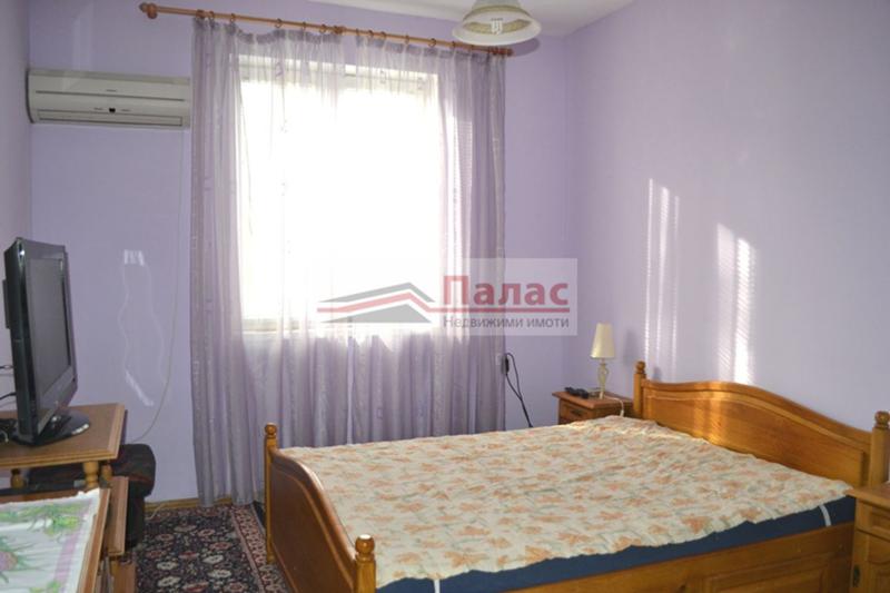Дава под наем 3-СТАЕН, гр. Бургас, Център, снимка 5 - Апартаменти - 55755876