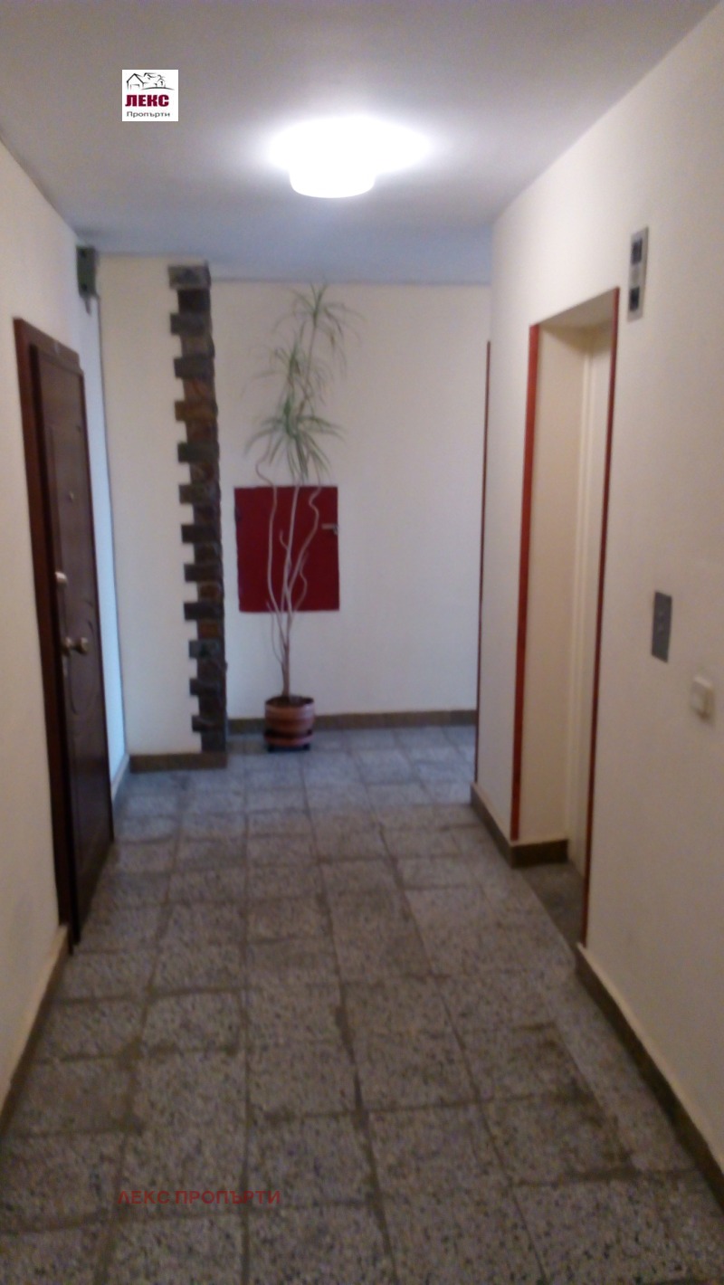 De inchiriat  2 dormitoare Sofia , Lagera , 100 mp | 41289073 - imagine [17]