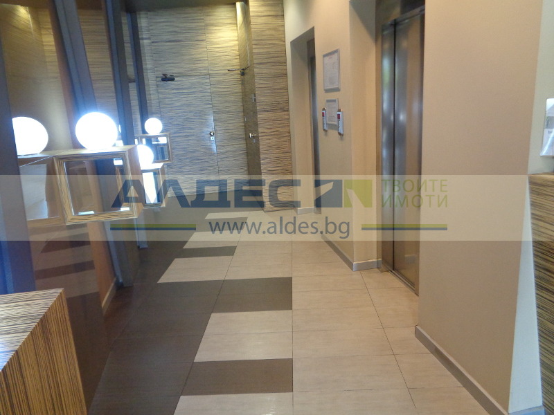 A louer  Bureau Sofia , Mladost 4 , 190 m² | 36106996 - image [2]