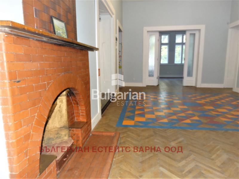 Te huur  3+ slaapkamer Varna , Gratska machala , 120 m² | 21371613 - afbeelding [4]