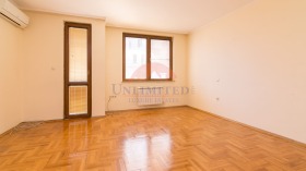 3+ bedroom Iztok, Sofia 8