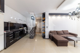 ����� ���� ��� ���� 3-�����,���� �����, �����>