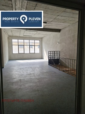 Magazzinaggio Industrialna zona - Zapad, Pleven 3