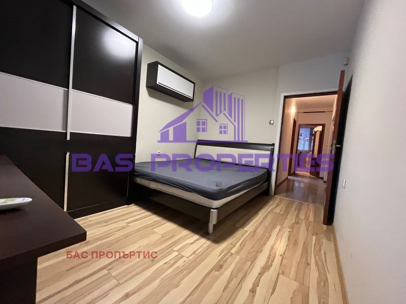 Дава под нем  3-стаен, град София, Банишора •  750 EUR • ID 16818438 — holmes.bg - [1] 