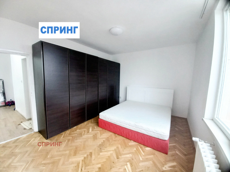 Дава под наем 3-СТАЕН, гр. София, Лозенец, снимка 8 - Апартаменти - 52379068