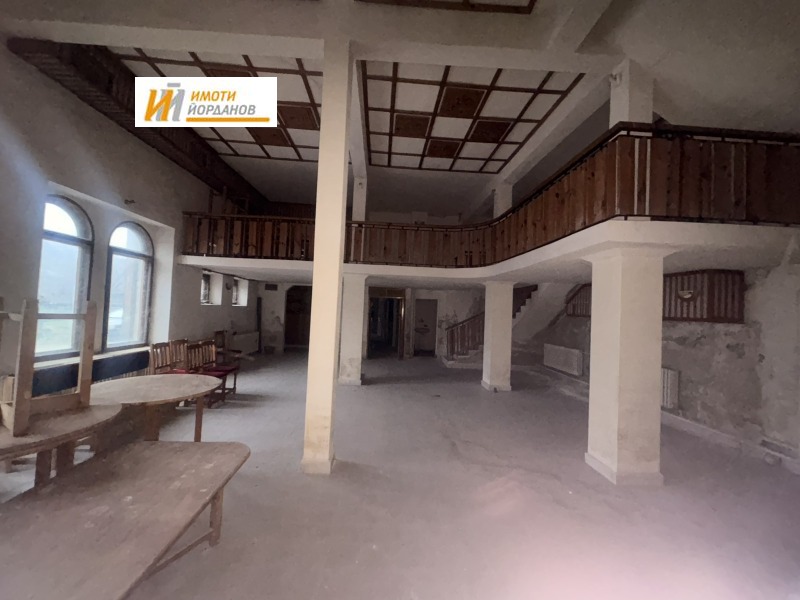 Дава под Наем СКЛАД в град Велико Търново, Асенов - 240 кв.м / 400 € » 782.33 лв., ИМОТИ ЙОРДАНОВ ЕООД