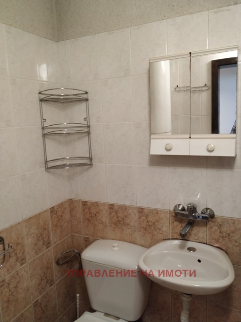 Дава под наем 2-СТАЕН, гр. София, Иван Вазов, снимка 7 - Апартаменти - 56135193