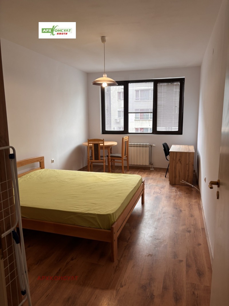 Дава под наем 4-СТАЕН, гр. София, Стрелбище, снимка 2 - Апартаменти - 52521228