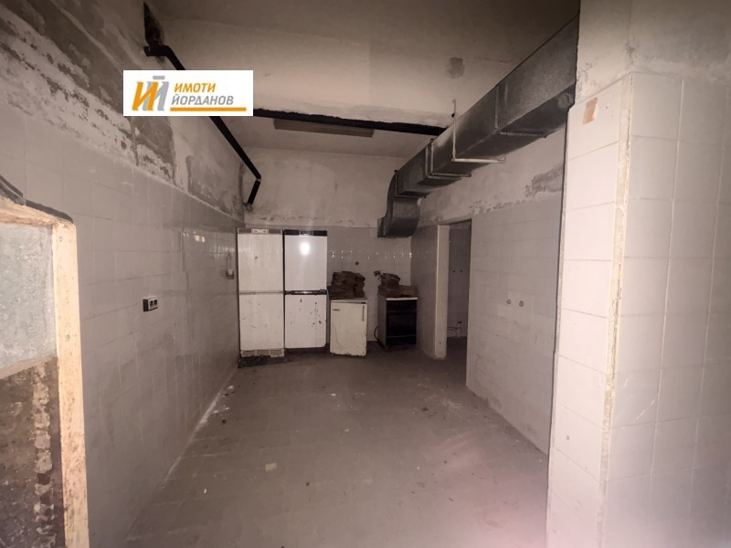 Дава под наем СКЛАД, гр. Велико Търново, Асенов, снимка 3 - Складове - 53018044