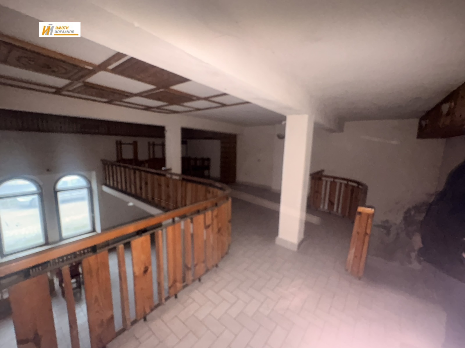 Дава под наем СКЛАД, гр. Велико Търново, Асенов, снимка 2 - Складове - 53675047