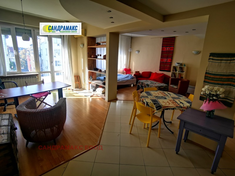 Do wynajęcia  1 sypialnia Sofia , Centar , 70 mkw | 82872195 - obraz [5]