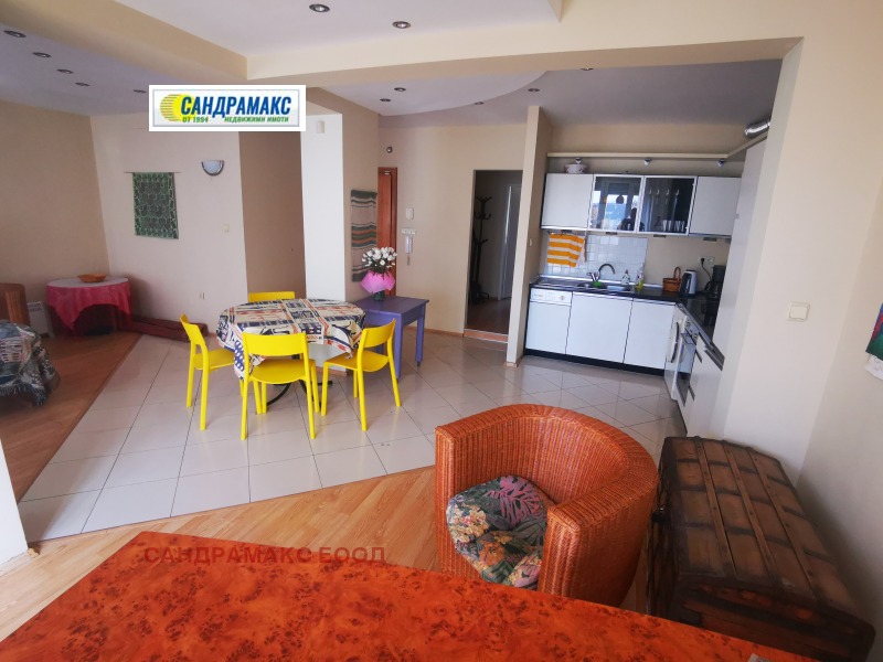 Do wynajęcia  1 sypialnia Sofia , Centar , 70 mkw | 82872195 - obraz [4]