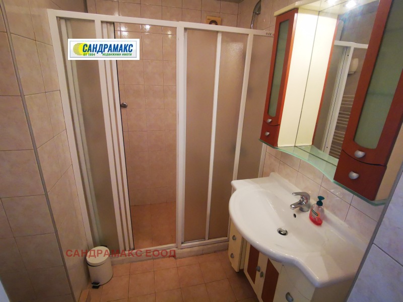 Do wynajęcia  1 sypialnia Sofia , Centar , 70 mkw | 82872195 - obraz [12]