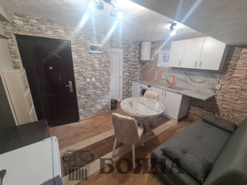 De inchiriat  Studio Ruse , Țentâr , 45 mp | 69099342 - imagine [7]