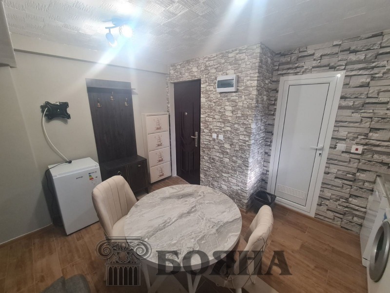 De inchiriat  Studio Ruse , Țentâr , 45 mp | 69099342 - imagine [6]