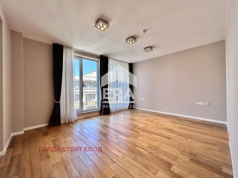 Para alugar  Mais de 3 quartos Sofia , Doktorski pametnik , 450 m² | 12766699 - imagem [7]