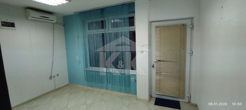 Дава под наем ОФИС, гр. Варна, Колхозен пазар, снимка 2 - Офиси - 53080095
