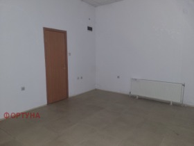 Negozio Vazragdane, Ruse