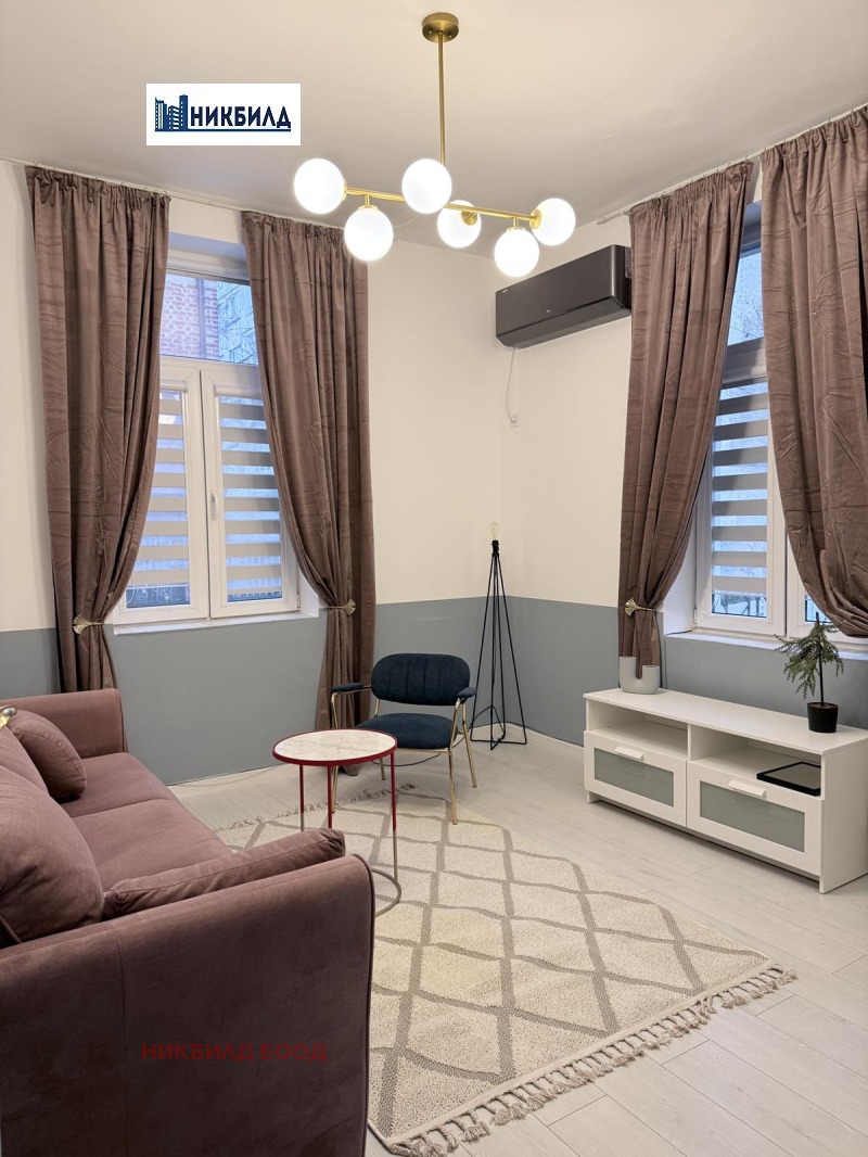 Дава под наем 2-СТАЕН, гр. София, Център