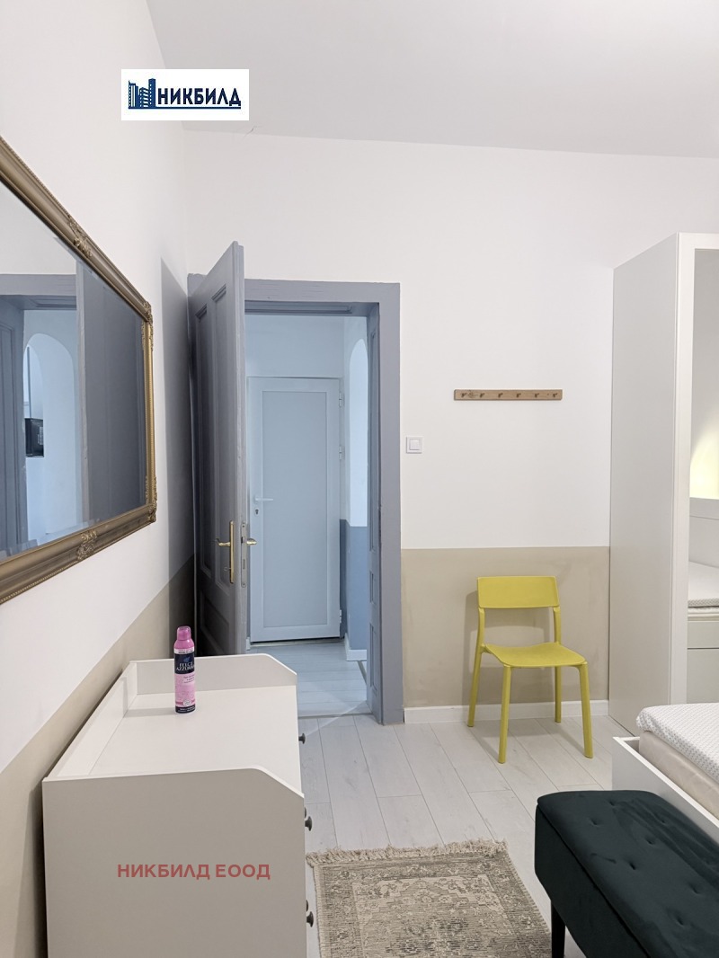 Дава под наем 2-СТАЕН, гр. София, Център, снимка 3 - Апартаменти - 52669077