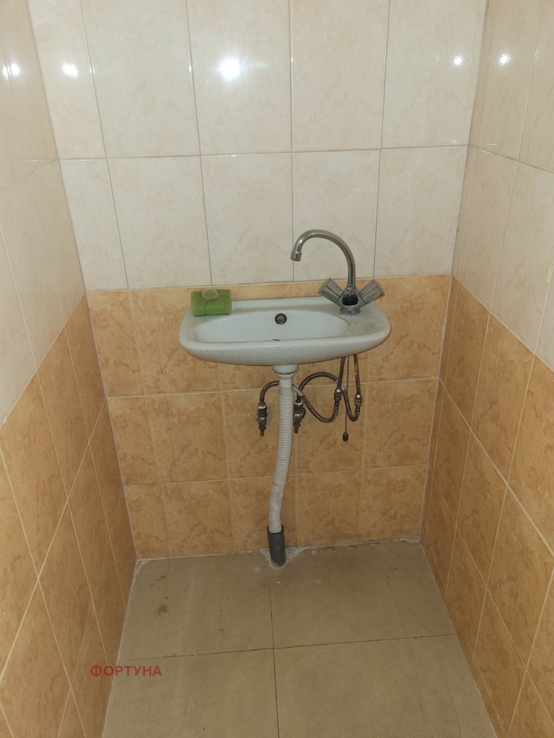 Da affittare  Negozio Ruse , Vazragdane , 30 mq | 52855100 - Immagine [3]