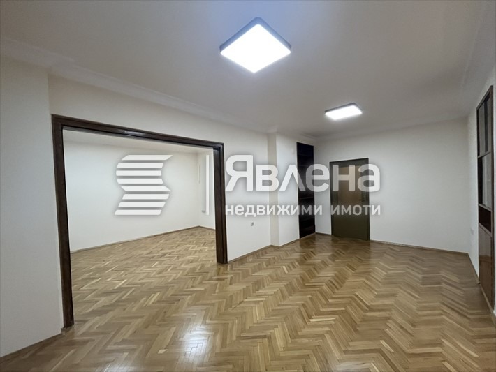 Дава под наем 3-СТАЕН, гр. София, Център, снимка 4 - Апартаменти - 55438512