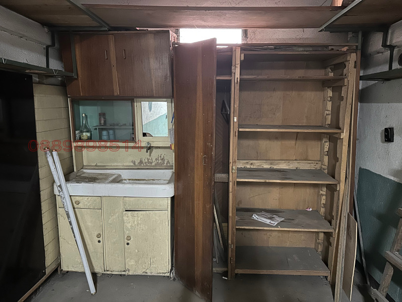 Дава под наем ГАРАЖ, ПАРКОМЯСТО, гр. Стара Загора, Център, снимка 3 - Гаражи и паркоместа - 52783319