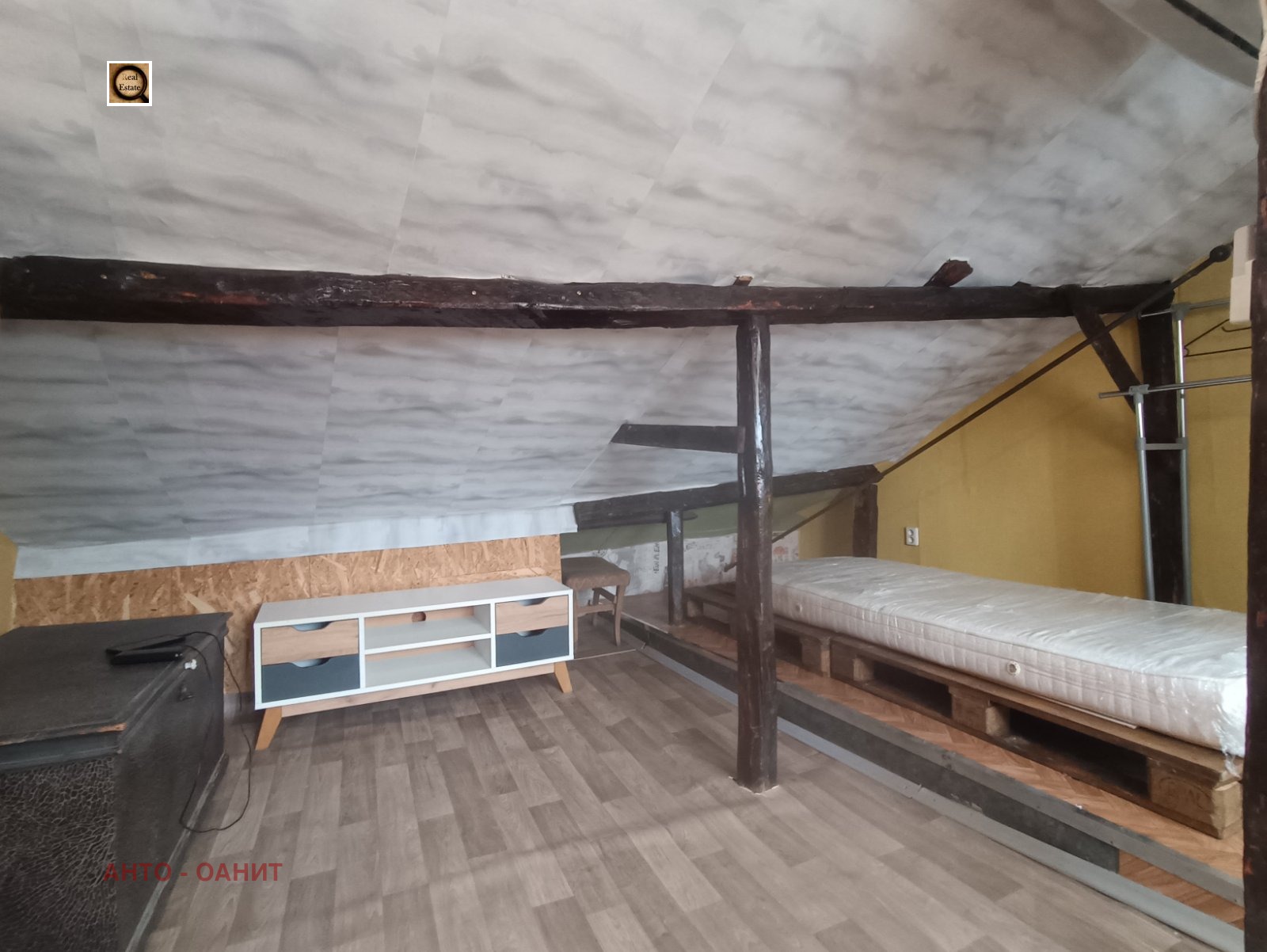 Дава под наем АТЕЛИЕ, ТАВАН, гр. София, Център, снимка 5 - Апартаменти - 53900490