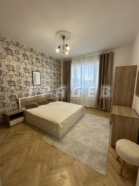 2 Schlafzimmer Zentar, Ruse 11