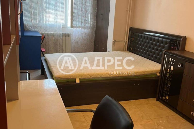 Kiadó  1 hálószoba Sofia , Nadezsda 2 , 77 négyzetméter | 96000249