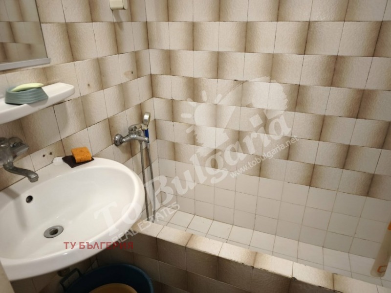 Дава под наем 2-СТАЕН, гр. Велико Търново, Колю Фичето, снимка 4 - Апартаменти - 53149382