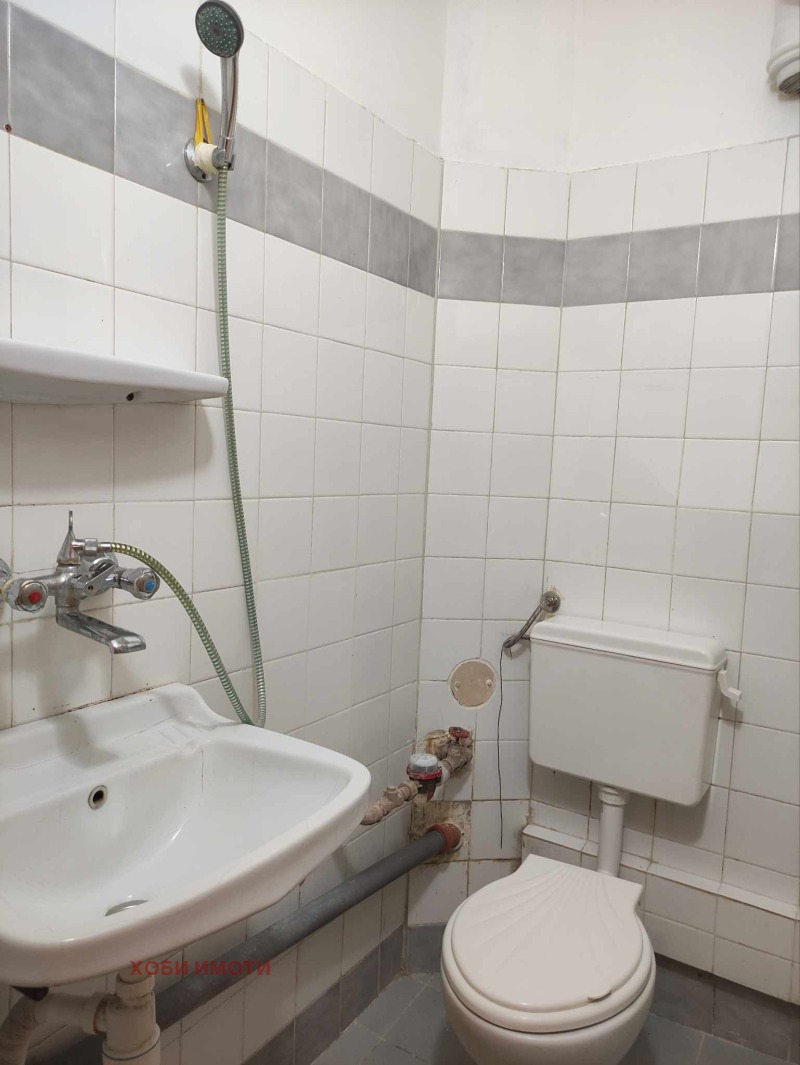 Дава под наем 2-СТАЕН, гр. Пловдив, Кючук Париж, снимка 11 - Апартаменти - 53410244