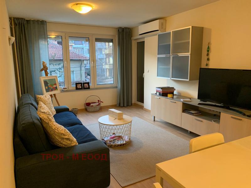 En renta  2 dormitorios Sofia , Reduta , 96 metros cuadrados | 34174154
