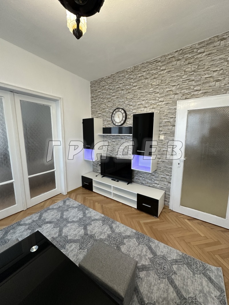 De inchiriat  2 dormitoare Ruse , Țentâr , 90 mp | 59448511 - imagine [8]